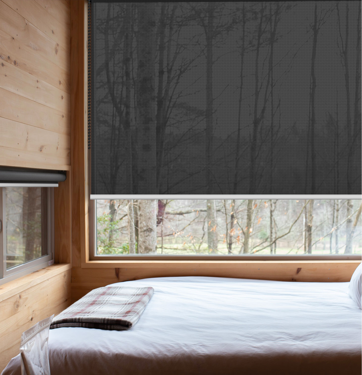 store enrouleur gris foncee noir