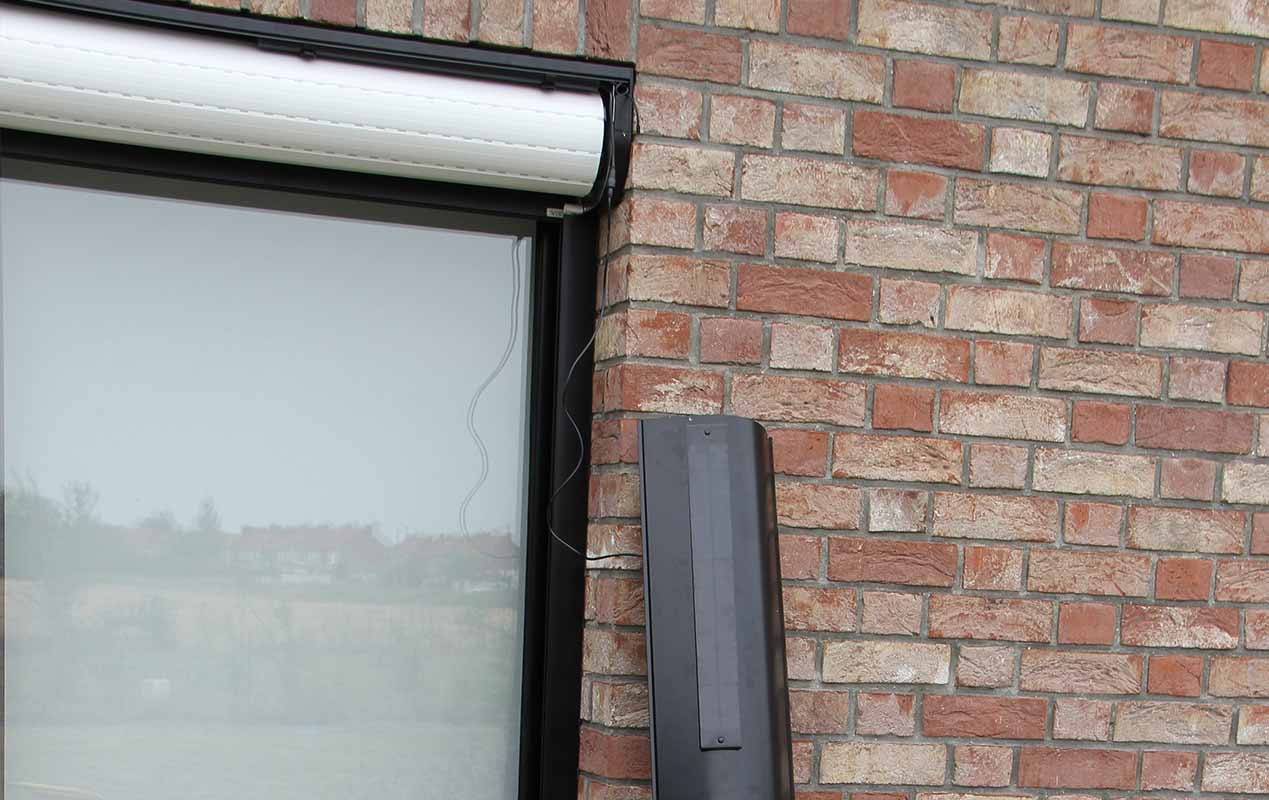 coffre panneau solaire ouvert