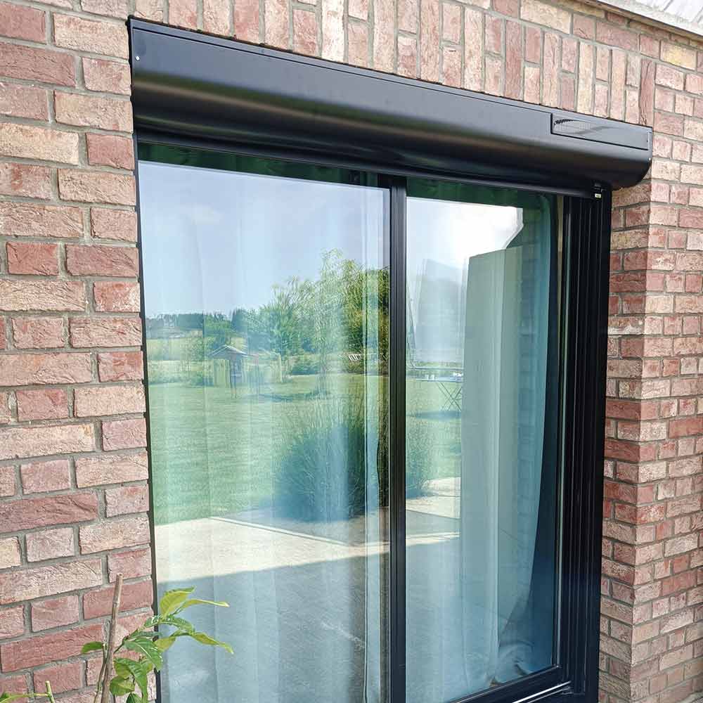 volet roulant solaire coffre noir