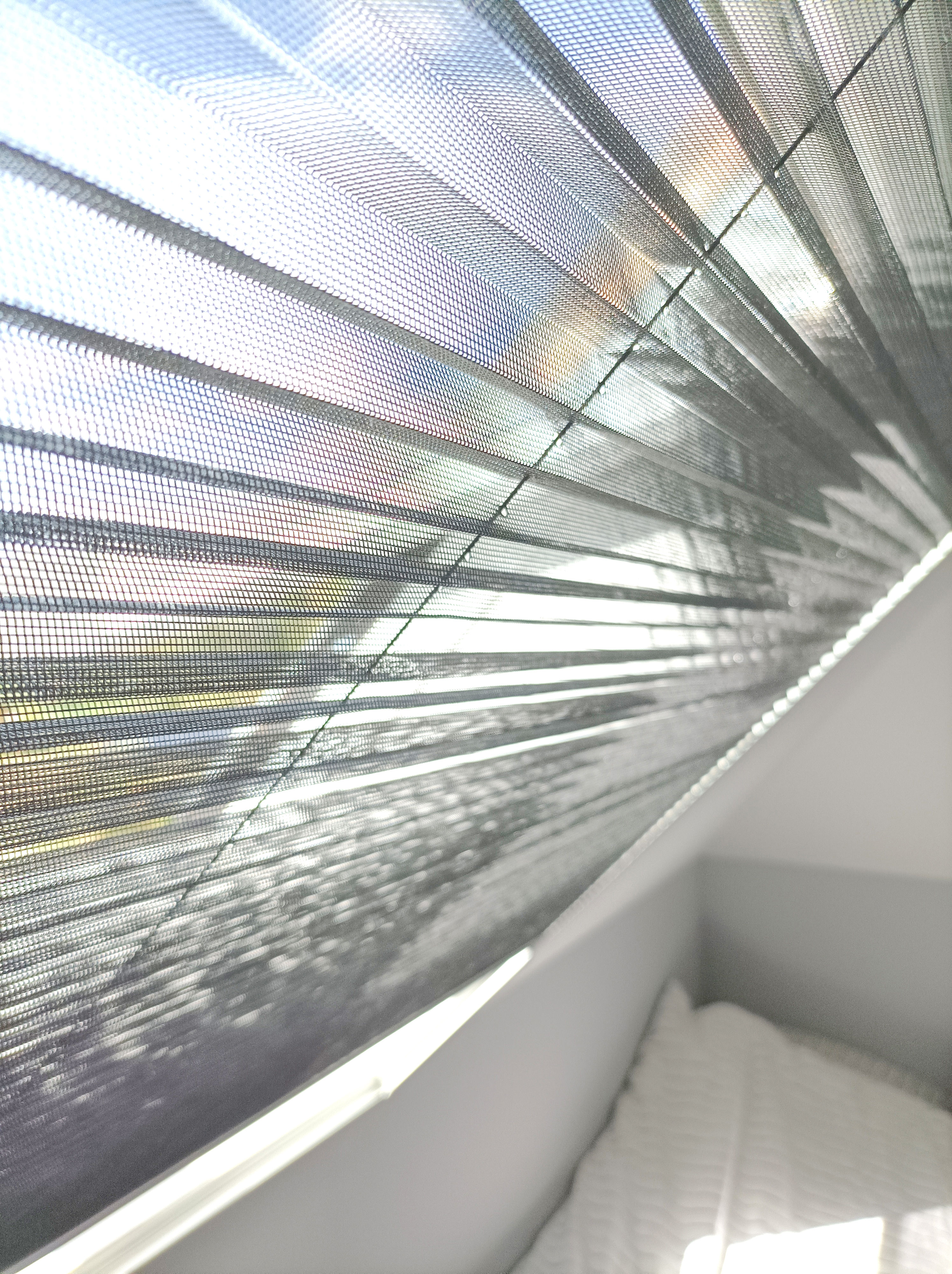moustiquaire pour VELUX ® et Roto ® AvosDim